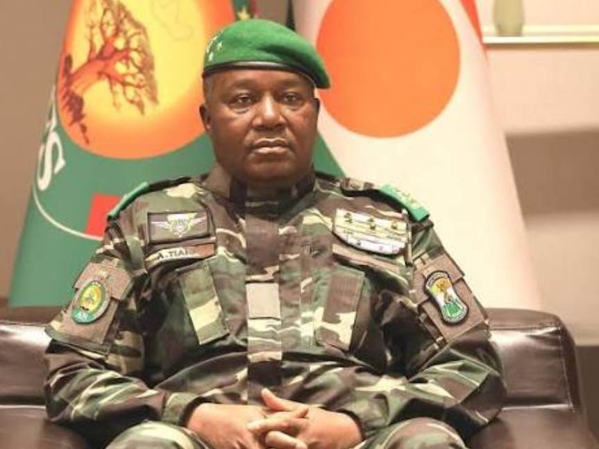 Attaque de l’aéroport de Niamey et redéploiement américain au Nigeria : vers un encerclement stratégique de l’AES ?